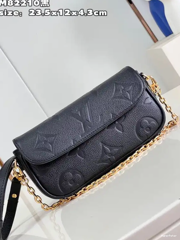 Wallet VUITTON LOUIS Chain Ivy-23.5*12*4.3cm on 0527